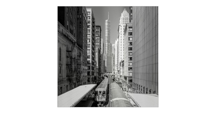 Rahmenbild Train in Downtown 98 x 98 cm