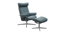 Relaxsessel mit Hocker Stressless Berlin M Cross mit Bezug in Paloma Echtleder Teal Blue und Gestell aus Aluminium