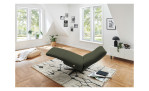 Basis-Relaxliege Rom, in der Farbausführung Khaki, mit der Relaxfunktion, in einem Raum stehend, Seitenansicht