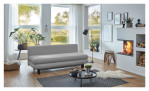 Schlafsofa Bill in Silber aus einem Breitcordbezug und schwarzen Füßen. Auf einem dekorierten Hintergrund.