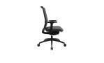 Drehstuhl Office Chair mit Armlehnen, schwarzem Fußkreuz und einem Bezug in der Farbe Anthrazit, Ansicht von der Seite