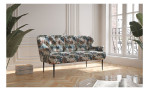 Sofa 3-Sitzer Amelia in rose-blau gemustert, in einem Raum stehend