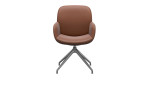 Stuhl Stressless Bay L mit einer Sitzschale in der Farbe Cognac und einem silbernen Gestell.