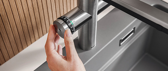 Individuellen Steuerung der Wasserart und -menge mit Blanco Choice Icona