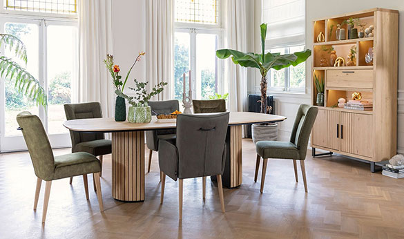 Henders & Hazel Schrank Pavie