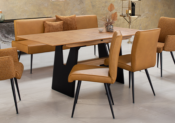 Esstisch Ladoga von VARIANO mit Bank und Stühlen in Beige
