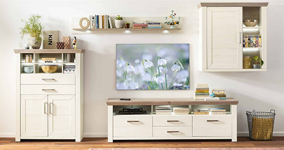 Wohnzimmer im Landhausstil mit Wohnwand set one York in Weiß